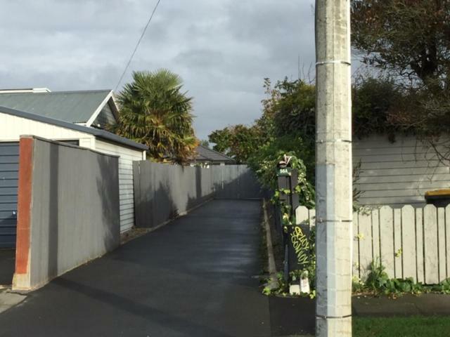 A Little Bit Beachy Modern Guest Room And Private Toilet Christchurch Bagian luar foto